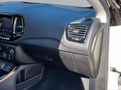 Used 2019 Jeep Compass Limited w/ Safety & Security Group FWD image 17