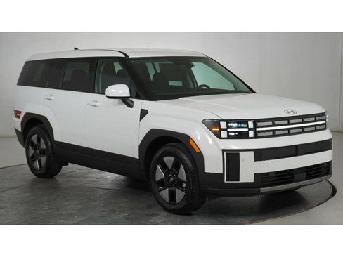 New 2026 Hyundai Santa Fe SE image 1