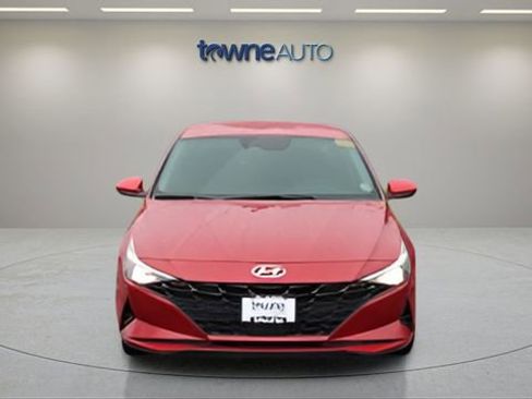 Used 2023 Hyundai Elantra SEL w/ Convenience Package FWD image 10