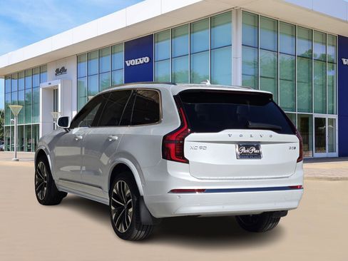 New 2026 Volvo XC90 B5 Plus image 4