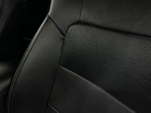 Used 2018 Ford Mustang Premium image 17