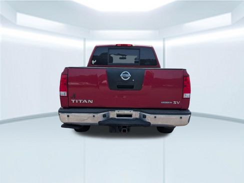 Used 2012 Nissan Titan SV RWD image 4