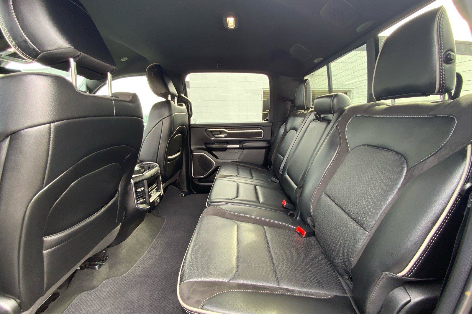 Used 2023 RAM 1500 Laramie AWD/4WD image 11