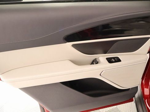 New 2026 Lincoln Nautilus Premier AWD/4WD image 15