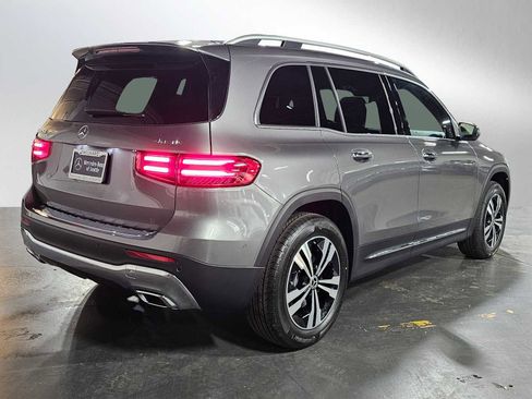 New 2026 Mercedes-Benz GLB 250 4MATIC image 3