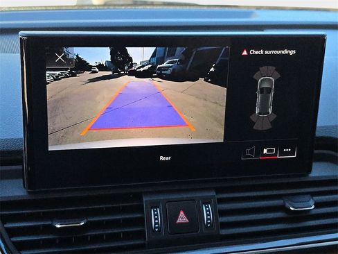 Used 2023 Audi Q5 2.0T Premium w/ Convenience Package image 30