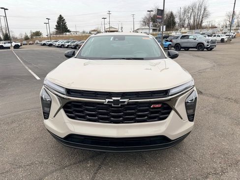 New 2026 Chevrolet Trax RS w/ Driver Confidence Package FWD image 2