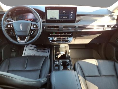 Used 2024 Lincoln Corsair Reserve w/ Jet Appearance Package image 17