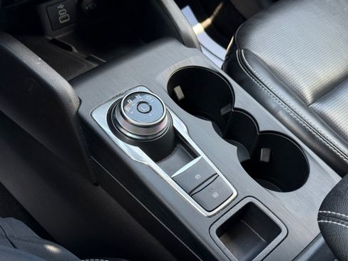 Used 2024 Ford Escape Platinum AWD/4WD image 19