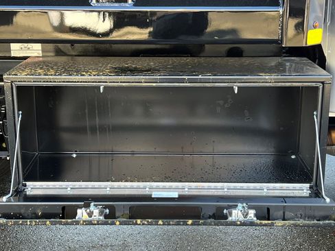 New 2026 Ford F650 2WD Regular Cab Super Duty image 19