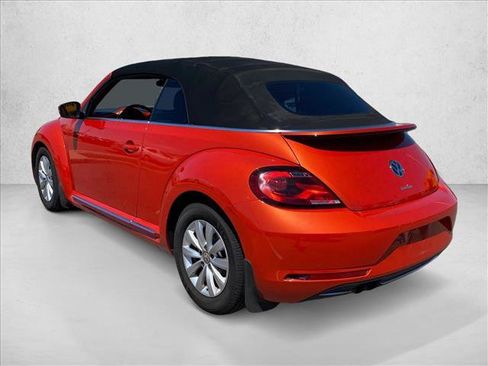 Used 2017 Volkswagen Beetle 1.8T S FWD image 7