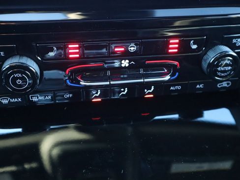 New 2025 Jeep Grand Cherokee Limited image 8