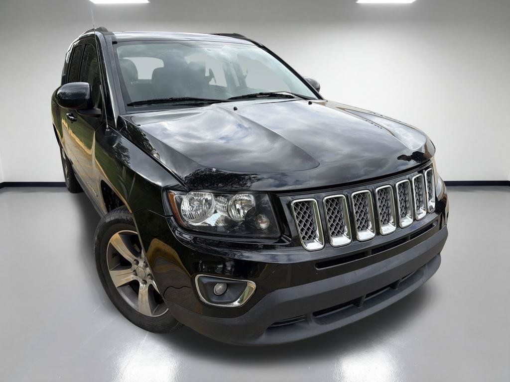 Used 2017 Jeep Compass High Altitude AWD/4WD image 2