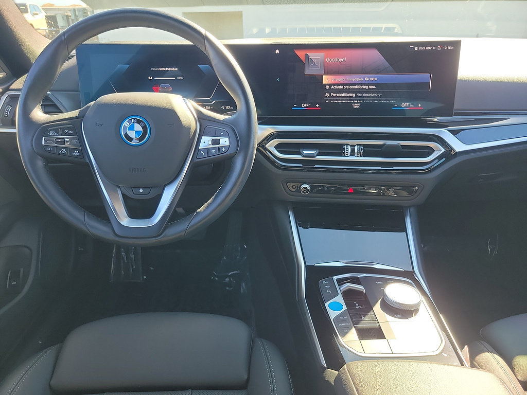 Used 2023 BMW i4 eDrive35 RWD image 11