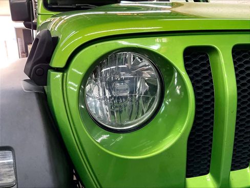 Used 2018 Jeep Wrangler Unlimited Sport image 30