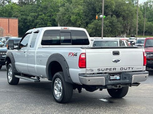 Used 2014 Ford F250 Lariat w/ Chrome Package AWD/4WD image 3