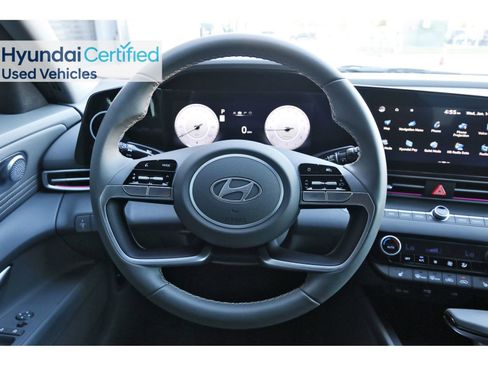 Certified 2025 Hyundai Elantra SEL image 16