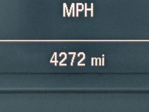 Used 2024 Chevrolet Trax RS image 29