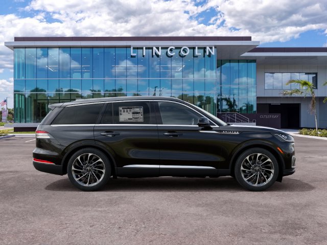 New 2027 Lincoln Aviator Reserve RWD image 5