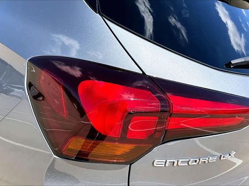 Used 2024 Buick Encore GX Preferred w/ Advanced Technology Package image 27