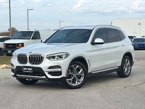 Used 2021 BMW X3 xDrive30i w/ Executive Package image 2