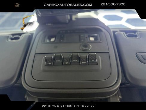 Used 2024 Ford Bronco Wildtrak AWD/4WD image 19