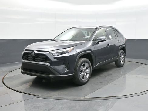 New 2025 Toyota RAV4 XLE image 3