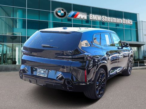 Certified 2023 BMW XM image 4