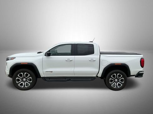 Used 2024 GMC Canyon AT4 w/ AT4 Premium Package AWD/4WD image 1