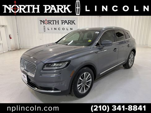 Used 2022 Lincoln Nautilus FWD w/ Premium Package image 1