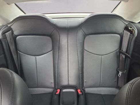 Used 2013 INFINITI G37 Convertible w/ Premium Pkg RWD image 16