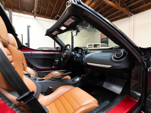 Used 2018 Alfa Romeo 4C Spider w/ Convenience Group - Spider image 90