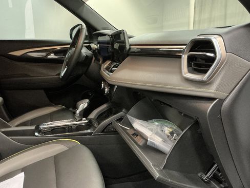 Used 2024 Chevrolet TrailBlazer ACTIV w/ Convenience Package AWD/4WD image 33