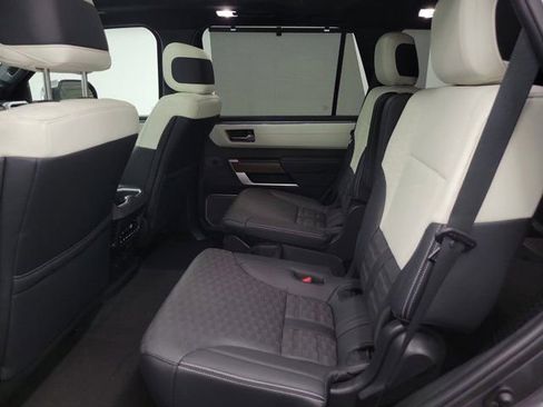 Used 2025 Toyota Sequoia Capstone AWD/4WD image 12