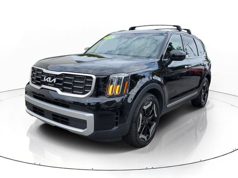 Certified 2024 Kia Telluride S w/ S Sunroof Package FWD image 3