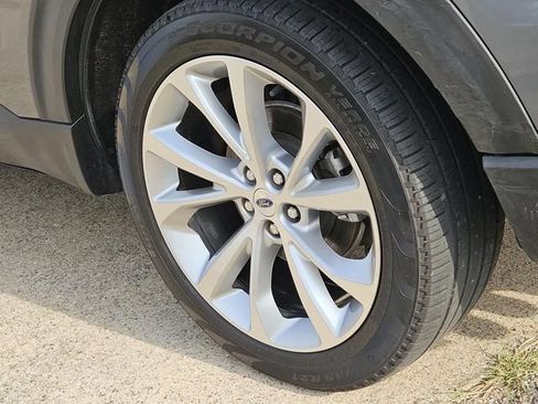 Used 2022 Ford Explorer Platinum w/ Equipment Group 601A AWD/4WD image 7