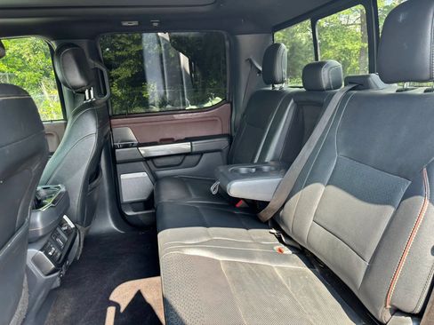 Used 2021 Ford F150 Lariat w/ Equipment Group 502A High AWD/4WD image 14