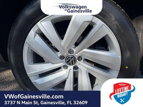 Certified 2021 Volkswagen Atlas SEL AWD/4WD image 32