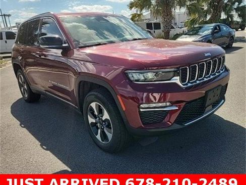 Used 2023 Jeep Grand Cherokee 4WD 4xe image 1