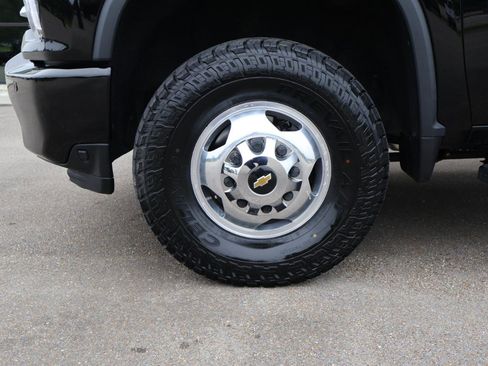 Used 2021 Chevrolet Silverado 3500 High Country AWD/4WD image 14