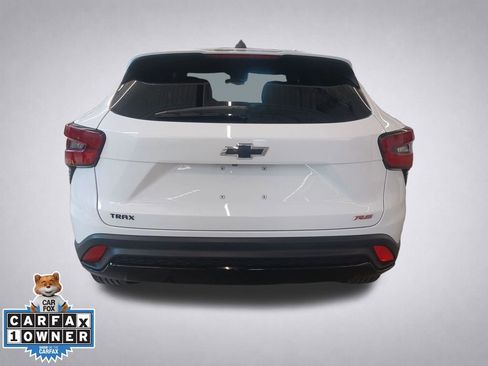 Used 2024 Chevrolet Trax RS FWD image 5