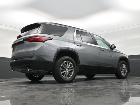 Used 2023 Chevrolet Traverse LT FWD image 24