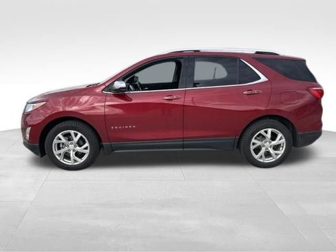Used 2018 Chevrolet Equinox Premier AWD/4WD image 2
