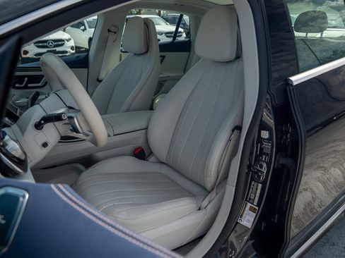Certified 2023 Mercedes-Benz EQE 500 4MATIC Sedan image 18