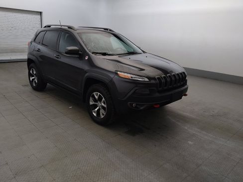 Used 2014 Jeep Cherokee Trailhawk w/ Comfort/Convenience Group AWD/4WD image 13