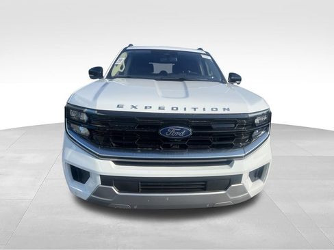 Used 2025 Ford Expedition Platinum AWD/4WD image 19