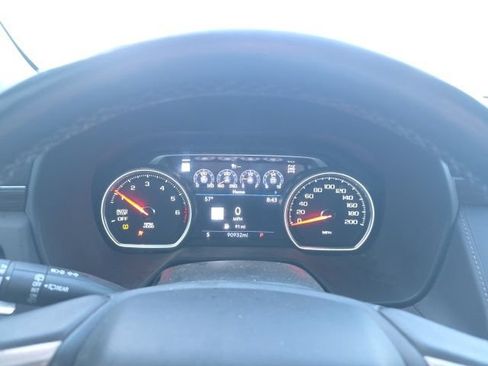 Used 2021 Chevrolet Tahoe High Country w/ Premium Package AWD/4WD image 12