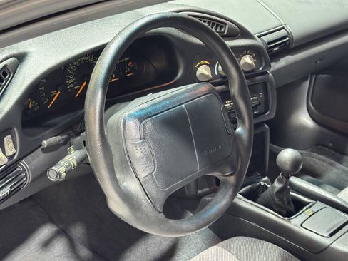 Used 1993 Chevrolet Camaro Z28 RWD image 38