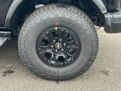 New 2026 Ford Bronco Badlands AWD/4WD image 8