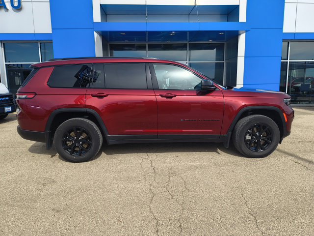 Used 2025 Jeep Grand Cherokee L Altitude AWD/4WD image 4